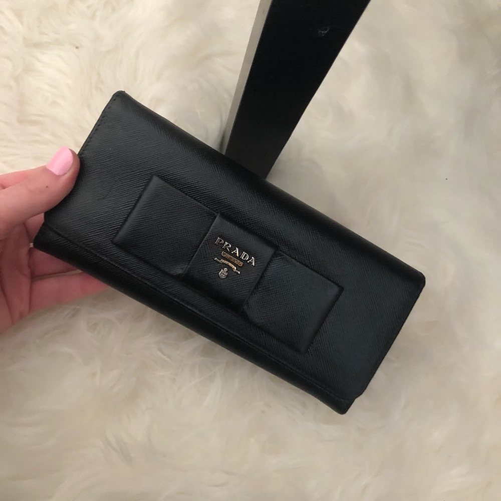 Prada authentic wallet clutch